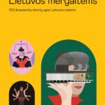 moteris laiko pastatą iškėlusi ant rankos
