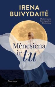 moteris mėnesienoje