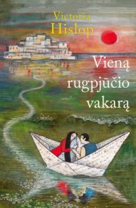 vyras ir moteris popierinėje valtelėje