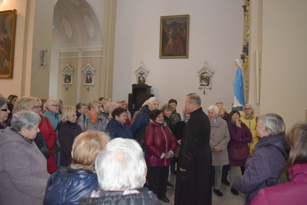 Molėtų TAU studentai bažnyčioje
