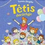 tėtis žaidžia su vaikais darželyje