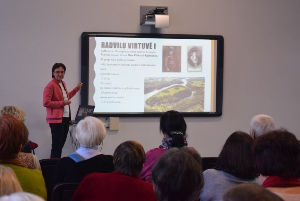 A. Laužikienės paskaitoje TAU studentams