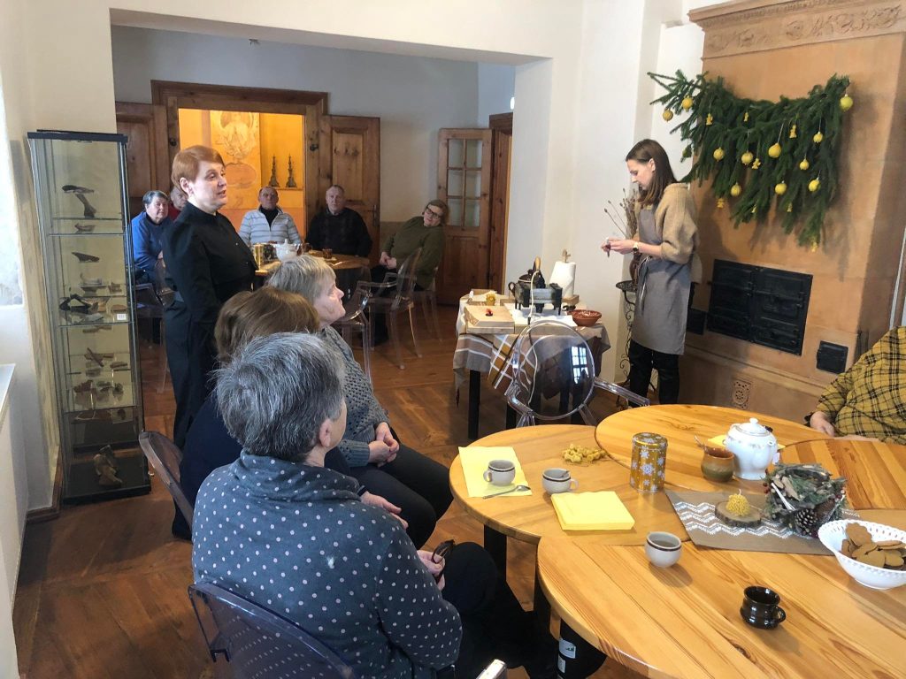 Kalėdaičių kepimo edukacija Videniškių vienuolyno muziejuje