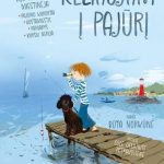 berniukas žvejoja ant liepto, šalia jo sėdi šuo