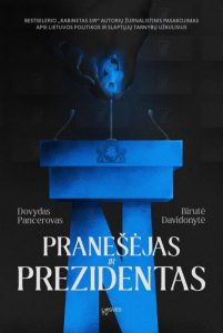mėlyna šviesa apšviesta tribūna