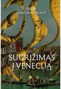 venecijos vaizdas, žmonės plaukia gondolomis