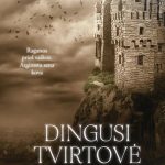 ant uolos stovi pilis
