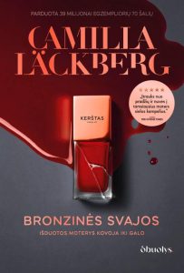raudono nagų lako buteliukas
